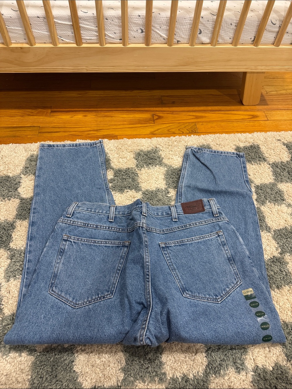 38x29 L.L. Bean Men's Faded Blue Classic Fit Jeans - Picture 5 of 7